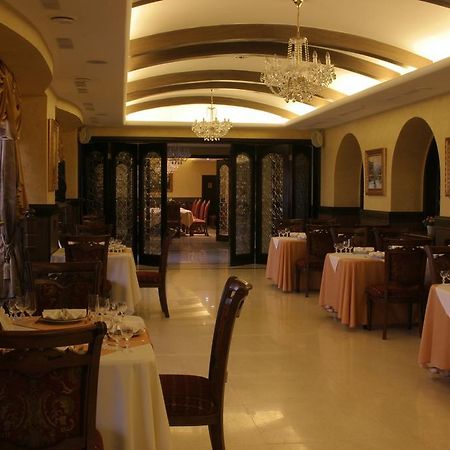 Merey Hotel Karagandy Εξωτερικό φωτογραφία