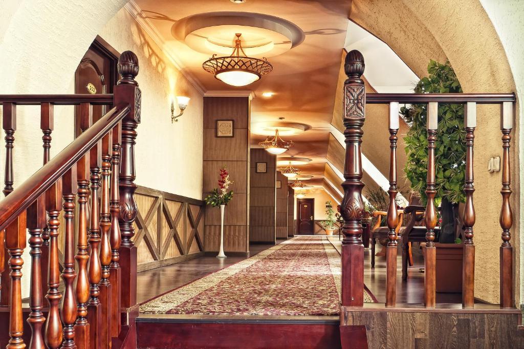 Merey Hotel Karagandy Εξωτερικό φωτογραφία